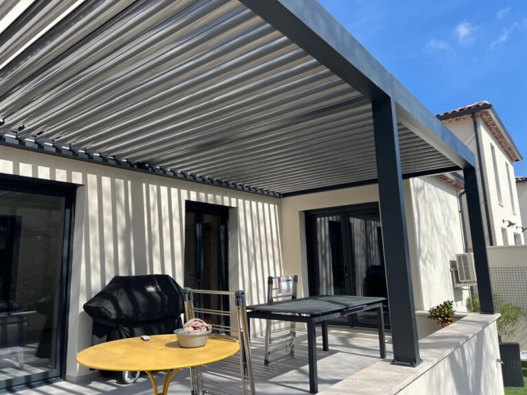Accueil Pergola bioclimatique lames orientables moderne en terrasse