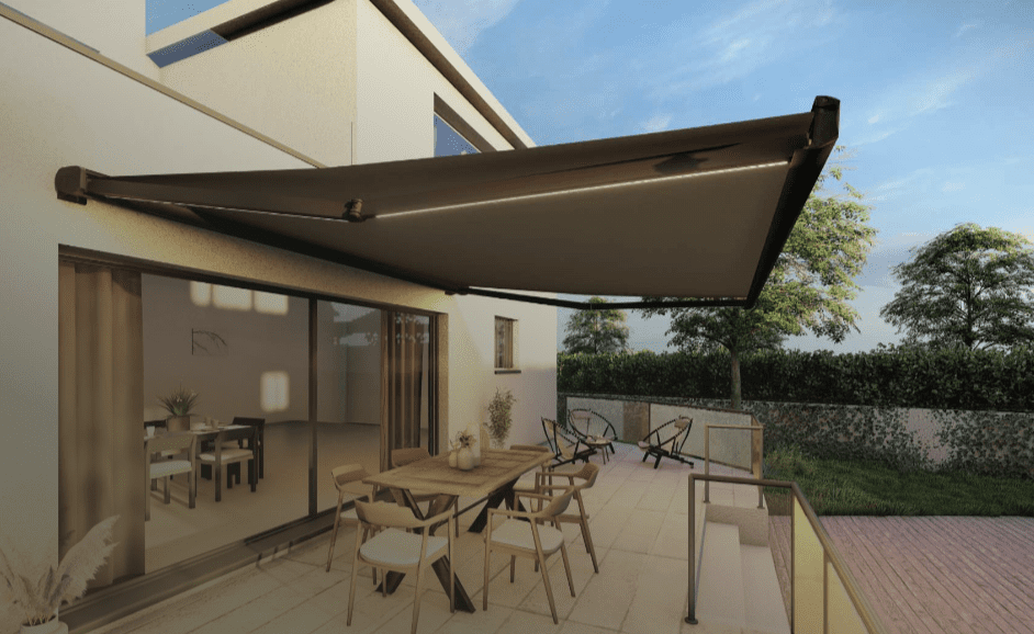 Store banne motorisé déployé